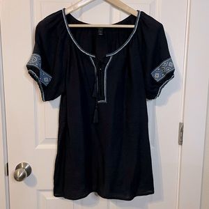 J Crew navy blue short sleeve scoop neckline boho top w/ embroidered trim sz S